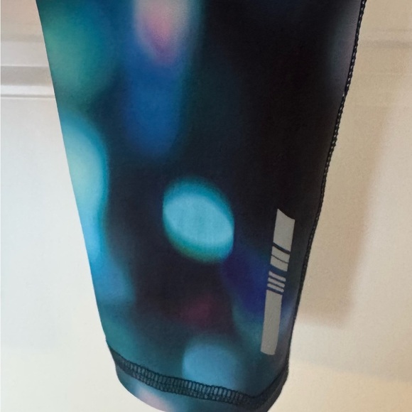 DSG Women's High Rise 7/8 Running Legging Size XS Pockets NWT - Picture 10 of 15